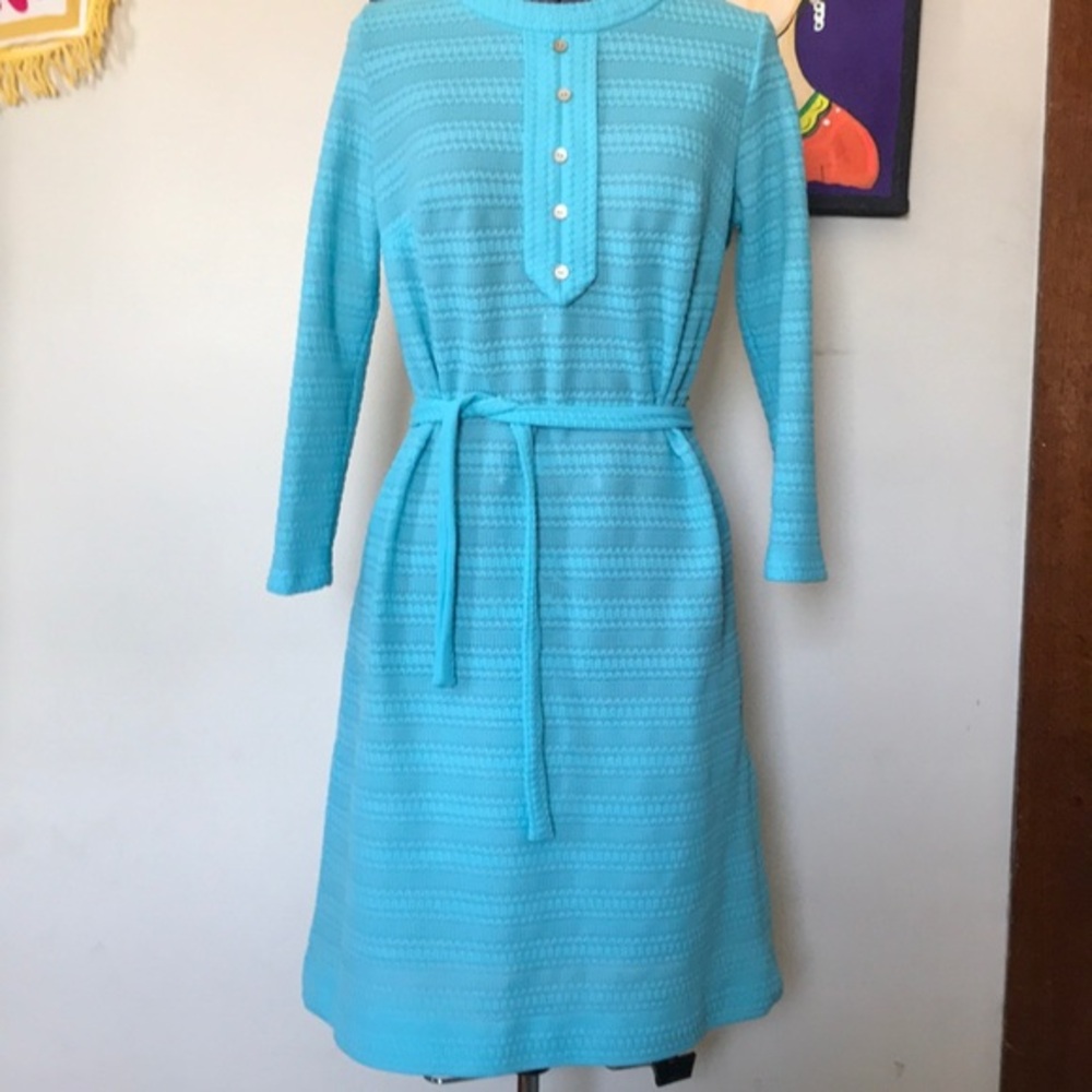Vintage city scene blue dress